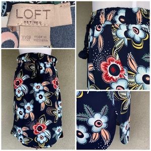 🔥5/$20🔥 “Loft” Navy Floral Mini Skirt Petite XXS NWOT